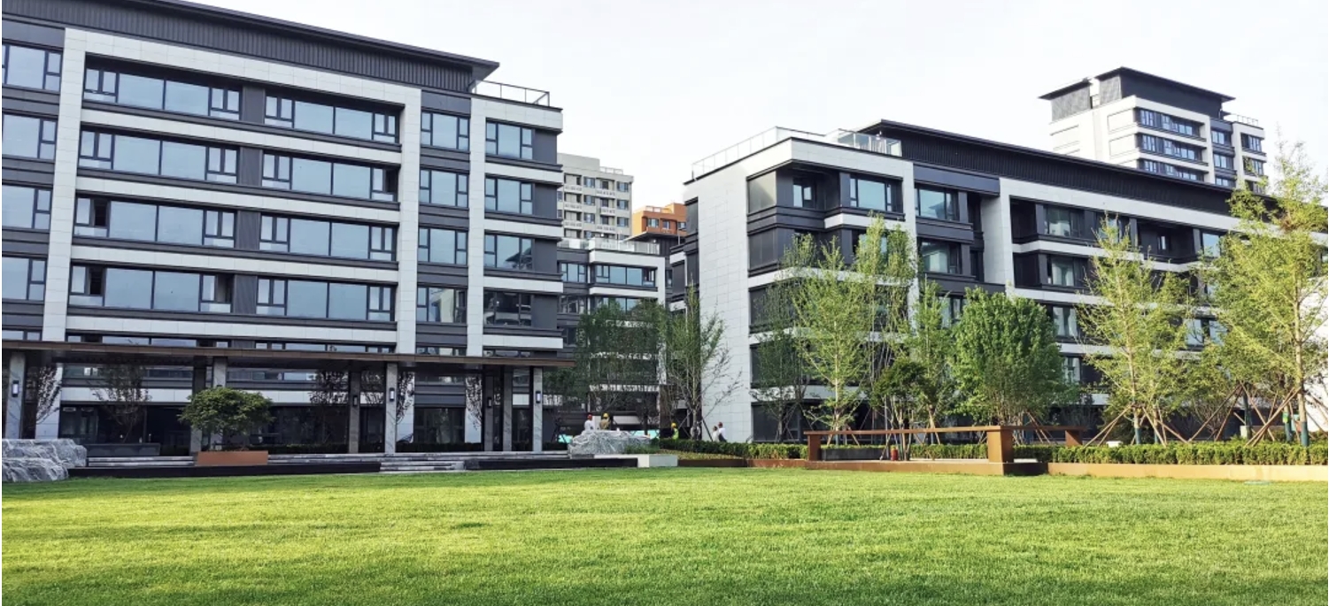 张强调研经开区国际9393体育社区项目建设时强调，，，，，，，，以重点项目强引擎催生发展新动能