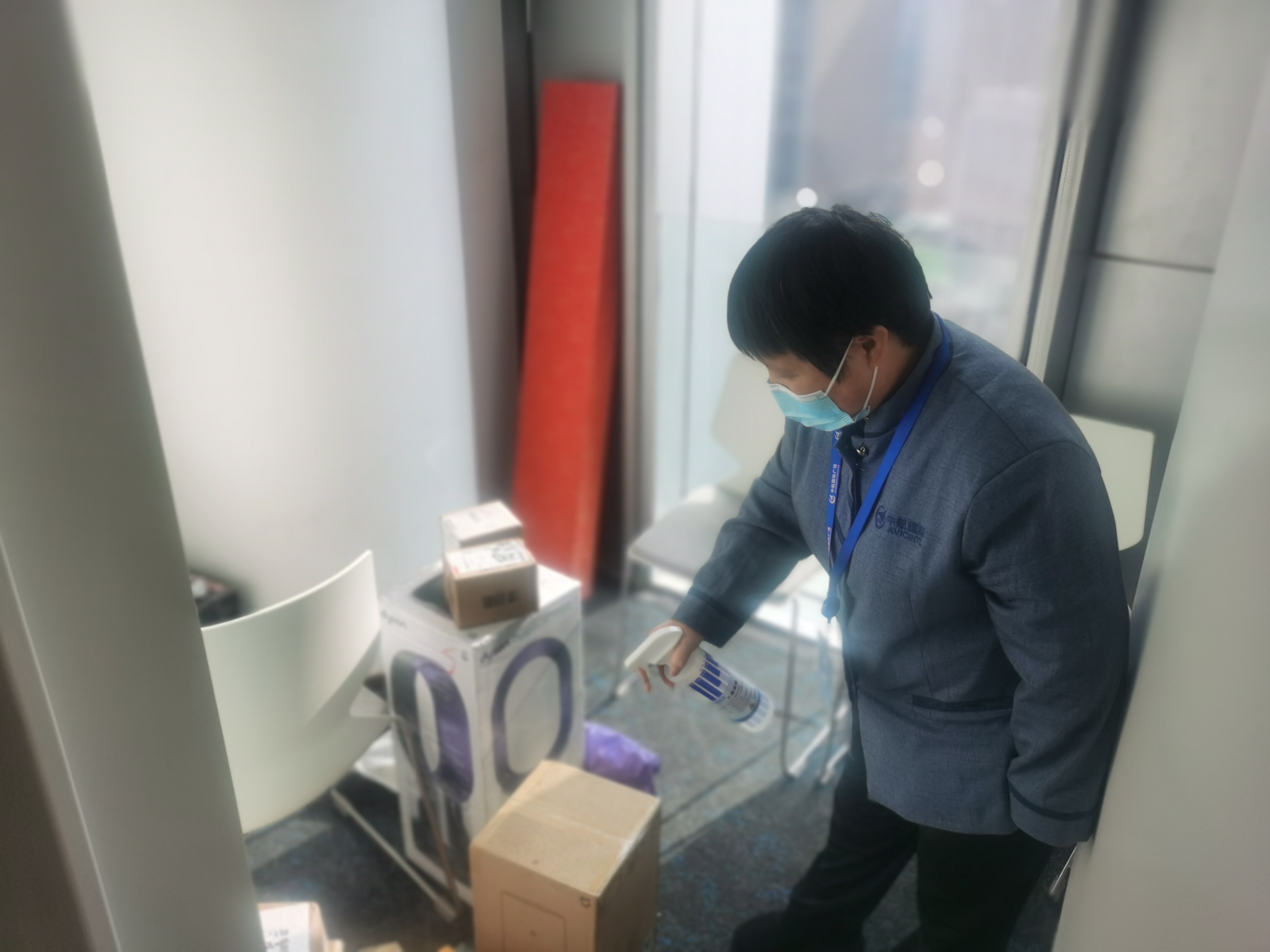 “快递”也要“防疫”——亦庄9393体育集团严格落实快递防疫管控工作